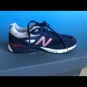New balance shoes